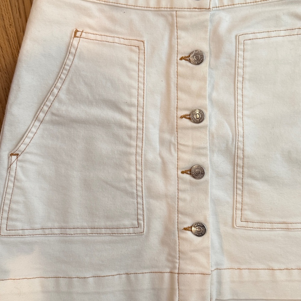 Veronica Beard Off-White Button-Front Mini Skirt - image 6